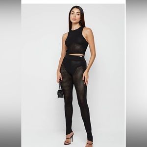 Maniere De Voir matching black knitted crop top and high waisted leggings sz M